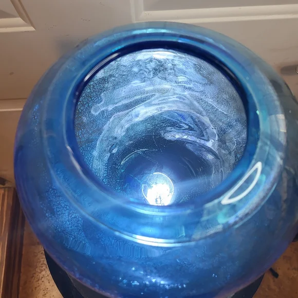 Art Glass Bowl Vase Dichroic Gold and Silver Signed 9" - Picture 4 of 11